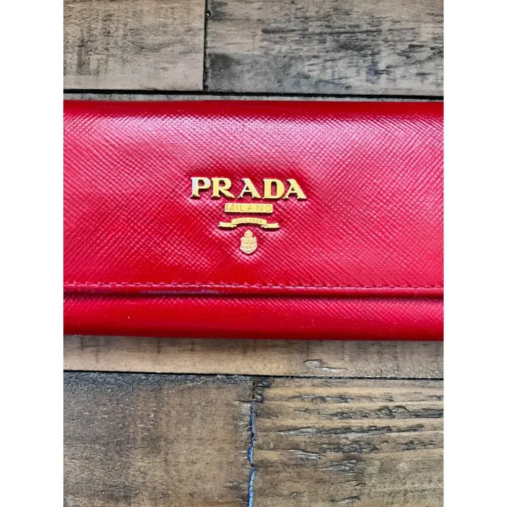 PRADA Red Saffiano leather key holder/card case double snaps (repainted)